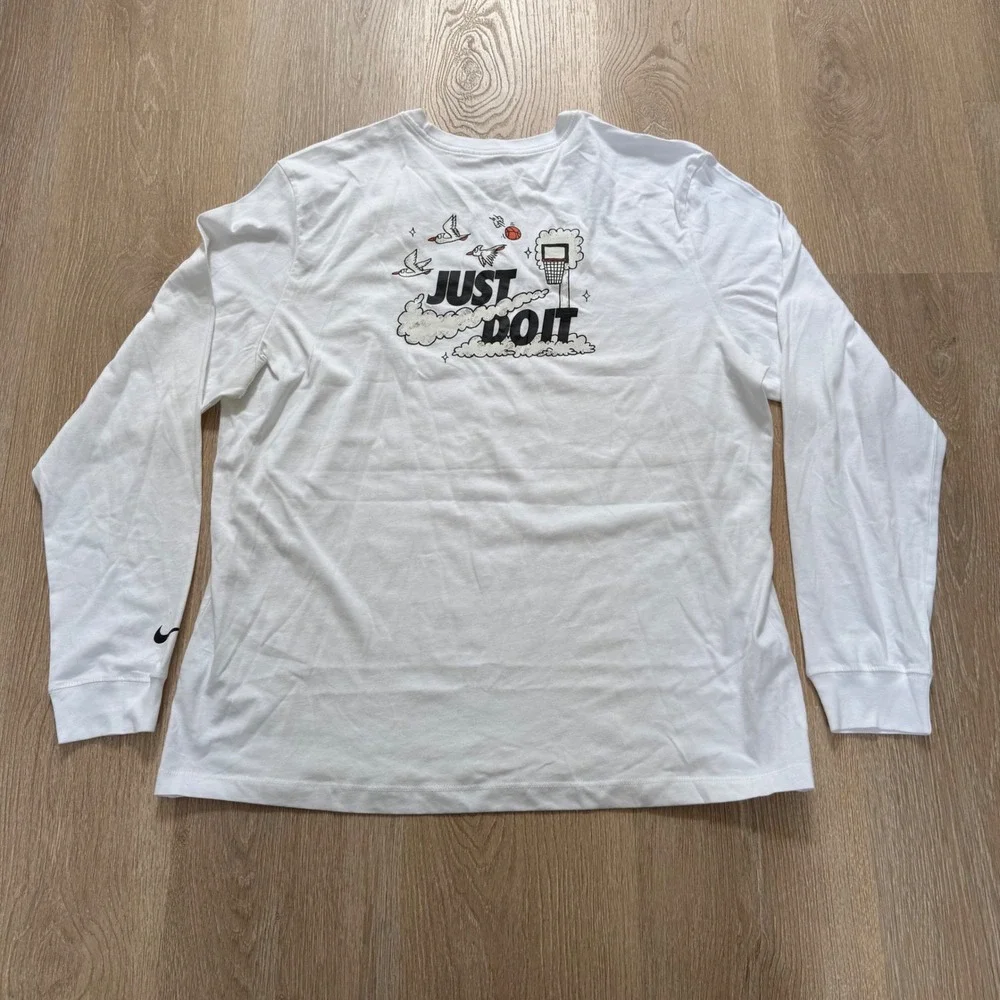 Nike Just Do It Cloud Long Sleeve T-Shirt Mens XXL White Basketball Graphic‎ Tee
